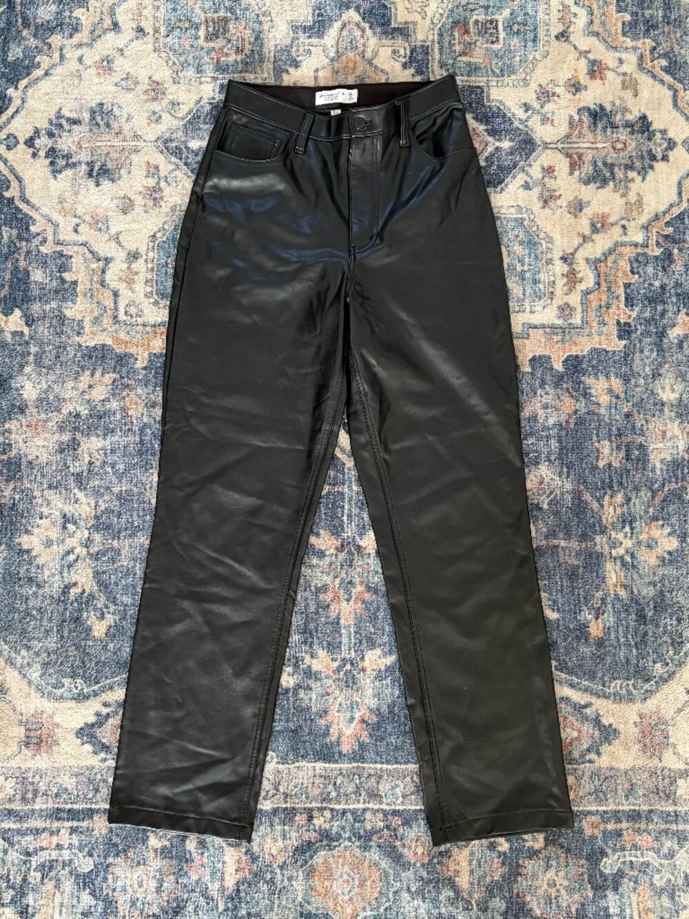 Abercrombie & Fitch Curve Love Vegan Leather 90s Straight Pants Size 28
